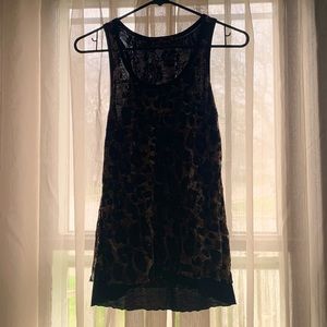 Almost Famous brand tank - preowned in Size Small